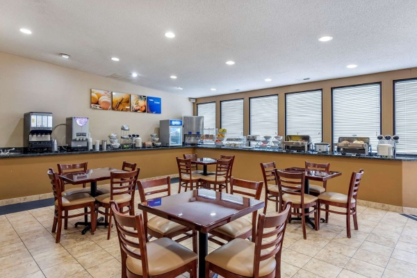 Hotel Comfort Suites Chesapeake - Norfolk